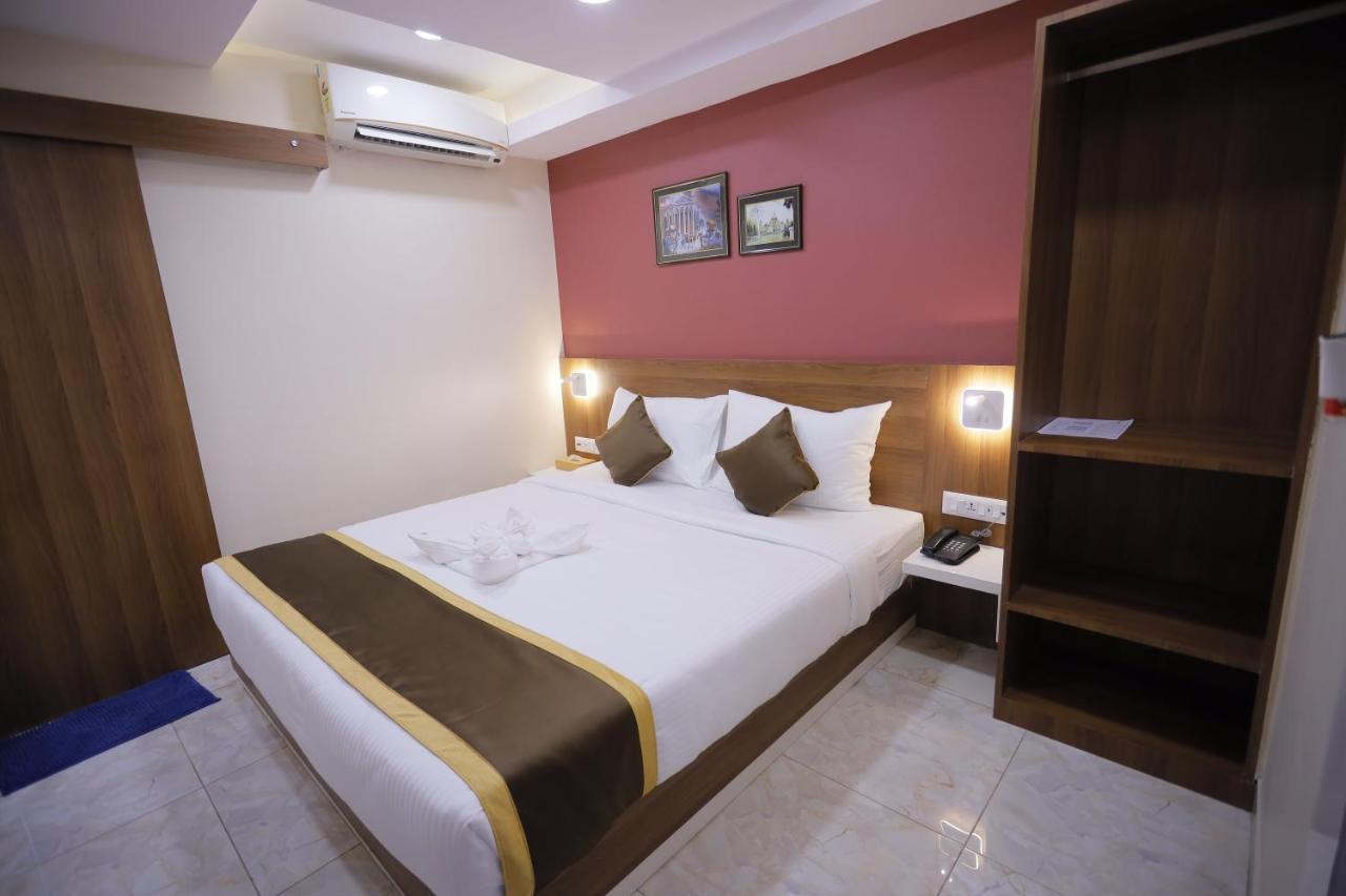 THE AVENUE HOTEL @Ballygunge Kolkata Bagian luar foto