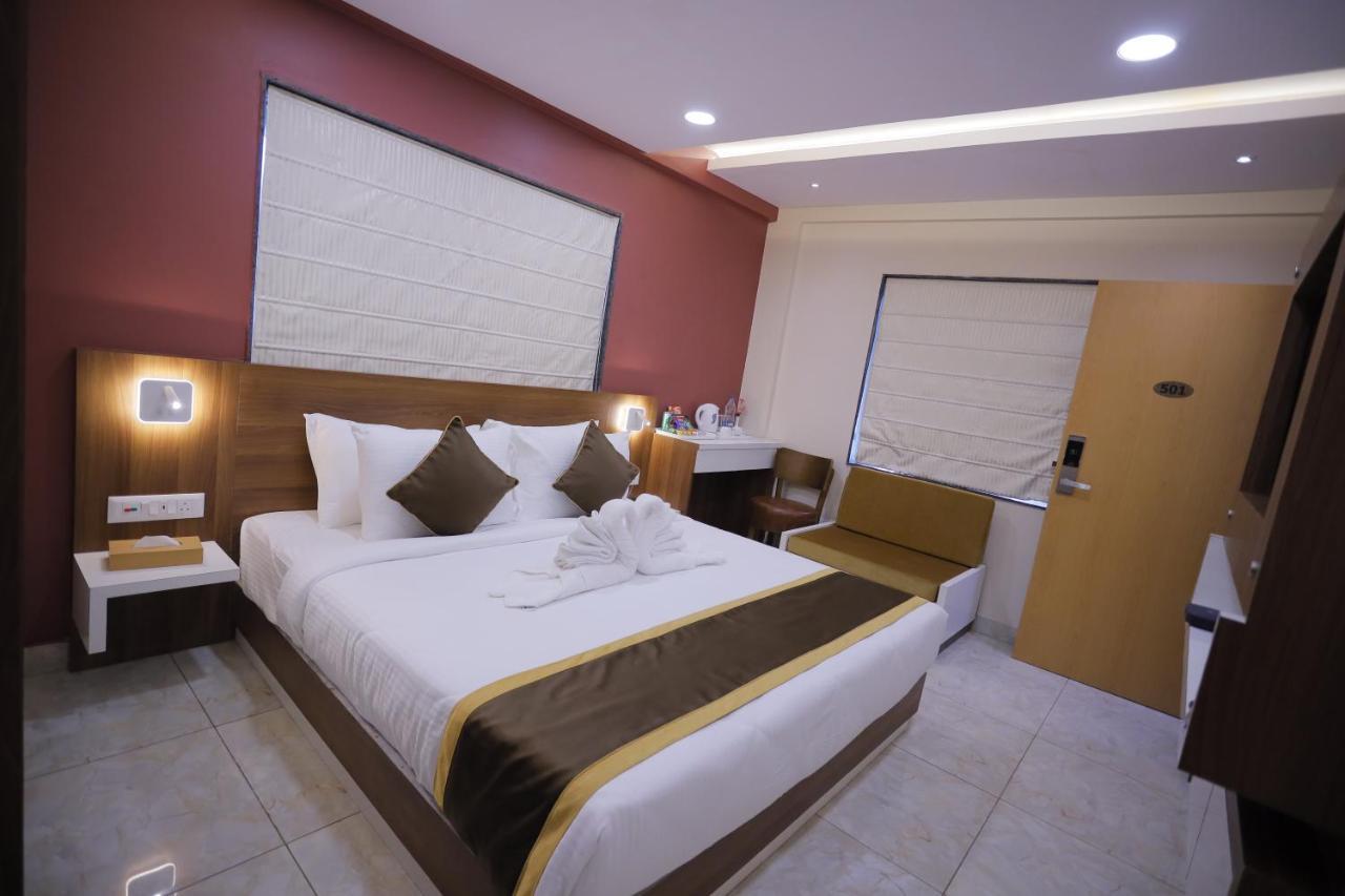 THE AVENUE HOTEL @Ballygunge Kolkata Bagian luar foto