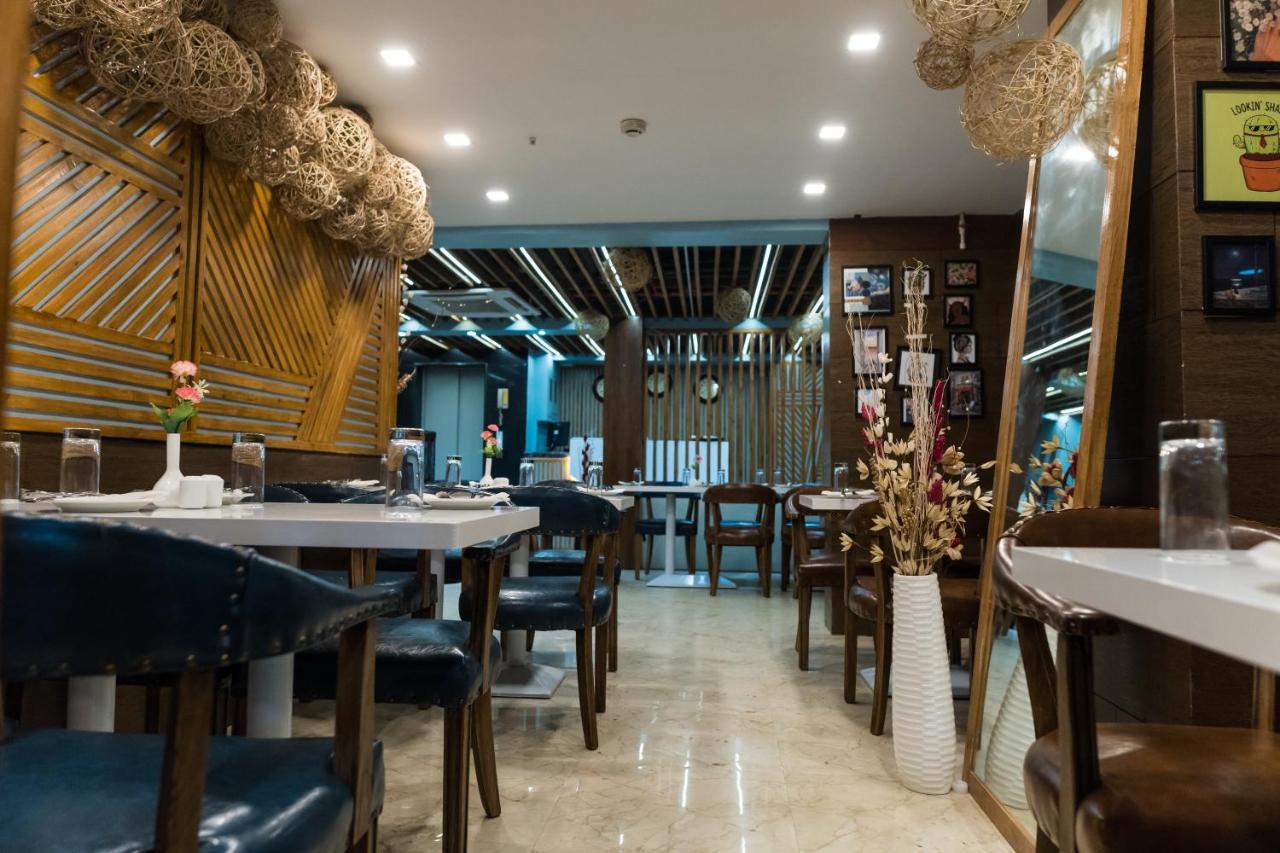 THE AVENUE HOTEL @Ballygunge Kolkata Bagian luar foto