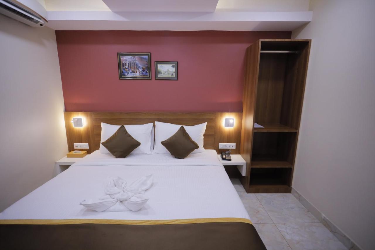 THE AVENUE HOTEL @Ballygunge Kolkata Bagian luar foto