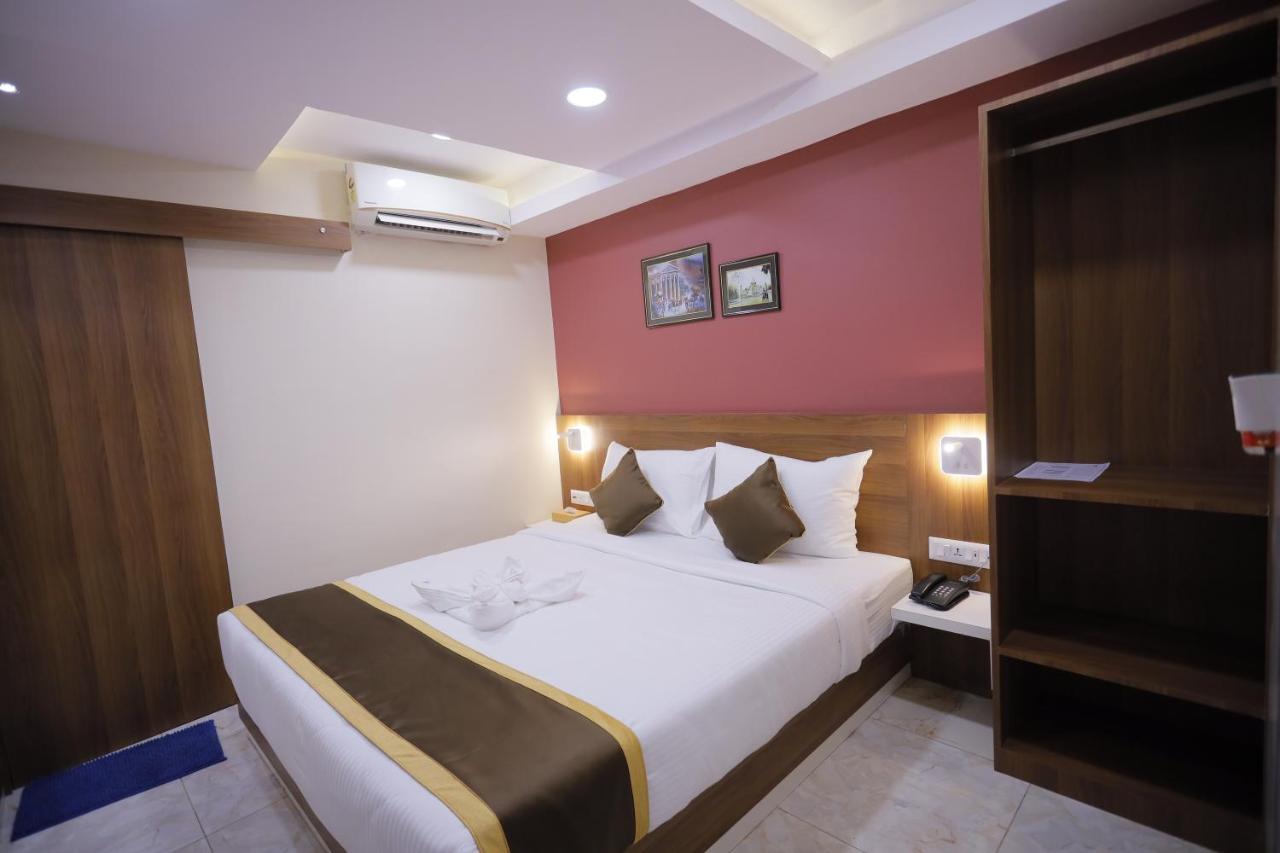 THE AVENUE HOTEL @Ballygunge Kolkata Bagian luar foto